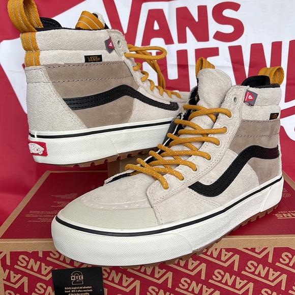 Vans WMNS Sk8-Hi Mte-2
Utility Pop White Multi
VNOA5HZZJ5K
boots - sneakers - Picture 9 of 16